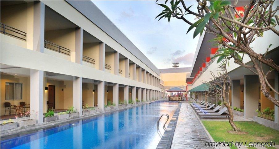 Kuta Station Hotel And Spa Bali Extérieur photo
