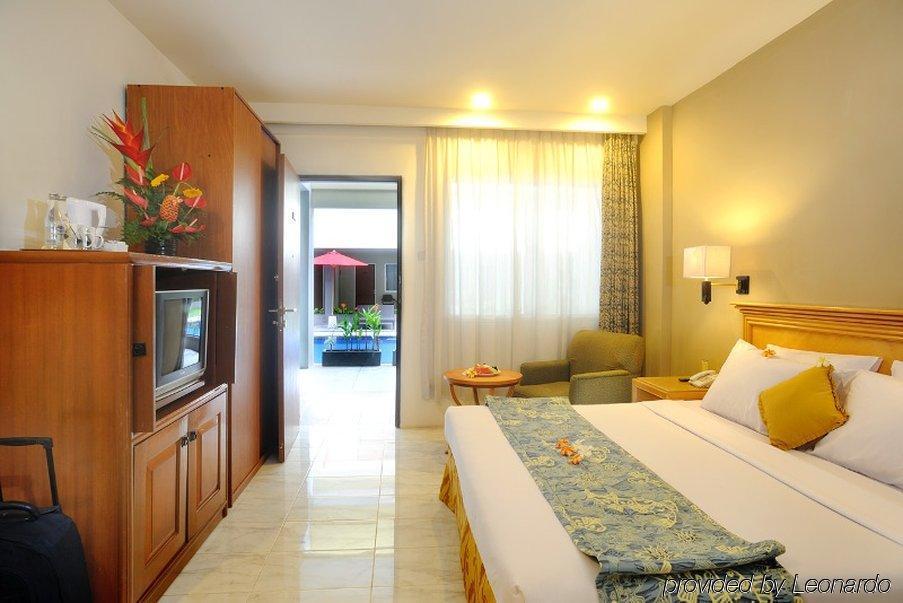 Kuta Station Hotel And Spa Bali Extérieur photo