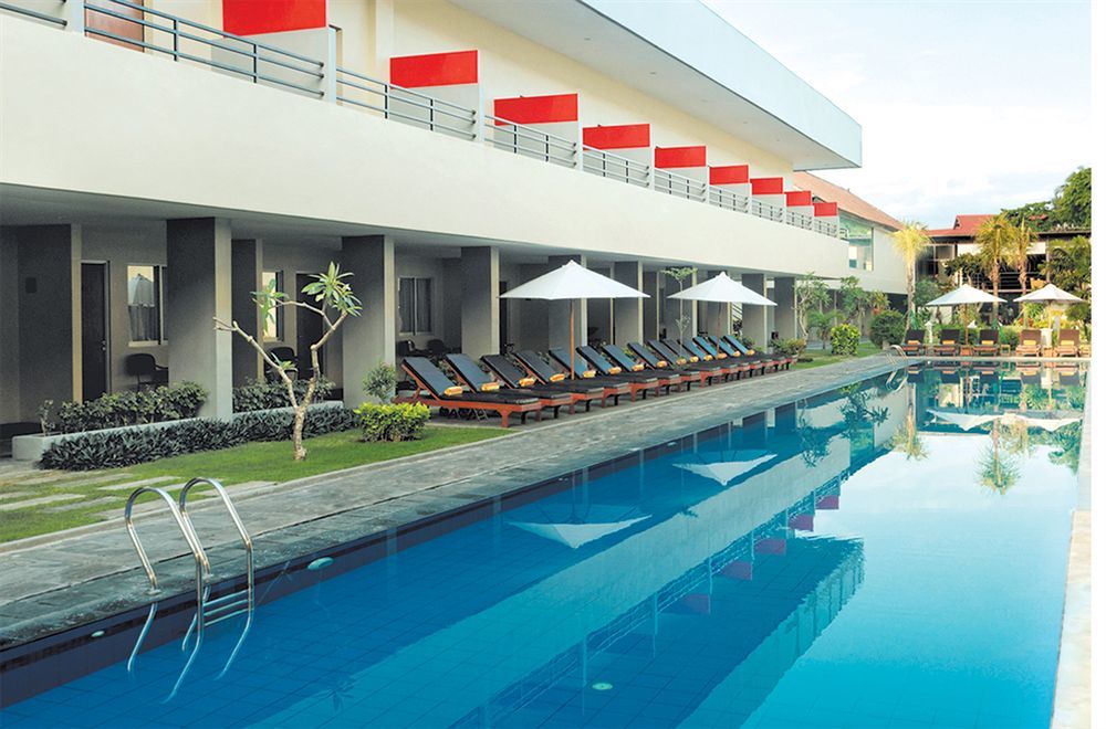 Kuta Station Hotel And Spa Bali Extérieur photo